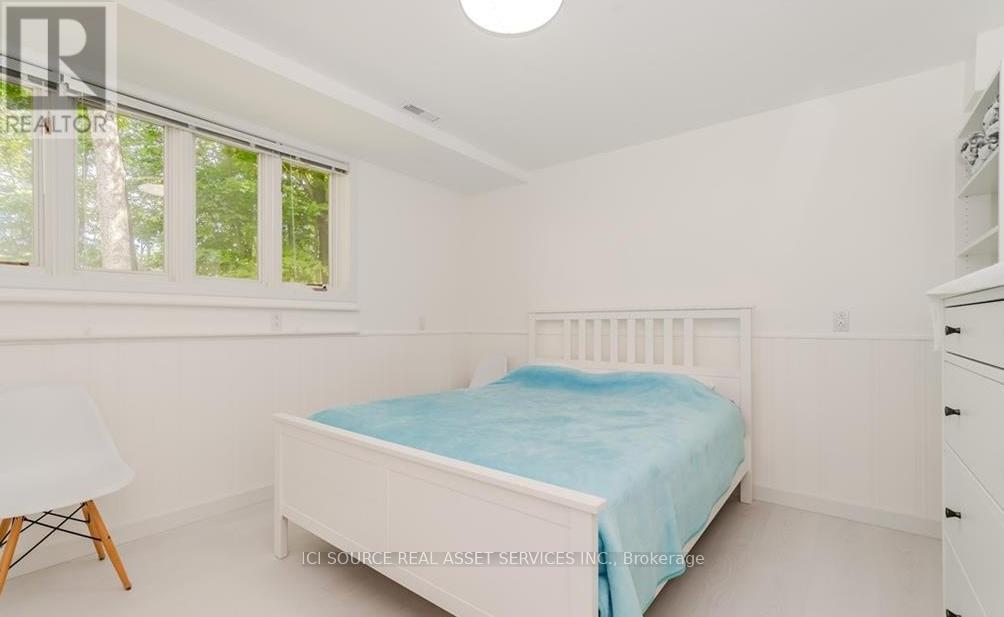 9 Indian Crescent, Muskoka Lakes, Ontario  P0B 1J0 - Photo 12 - X12464758
