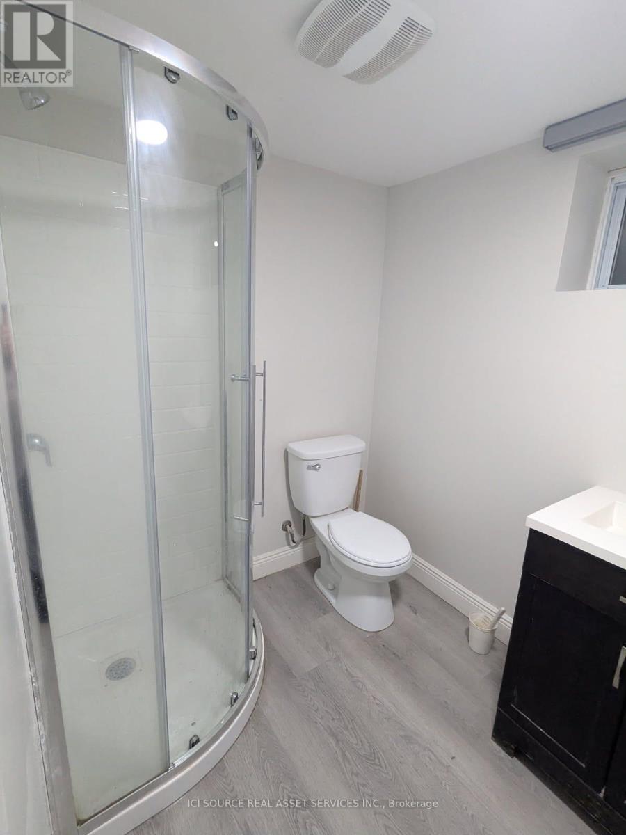 B - 6447 Culp Street, Niagara Falls, Ontario  L2G 2C2 - Photo 3 - X12611906