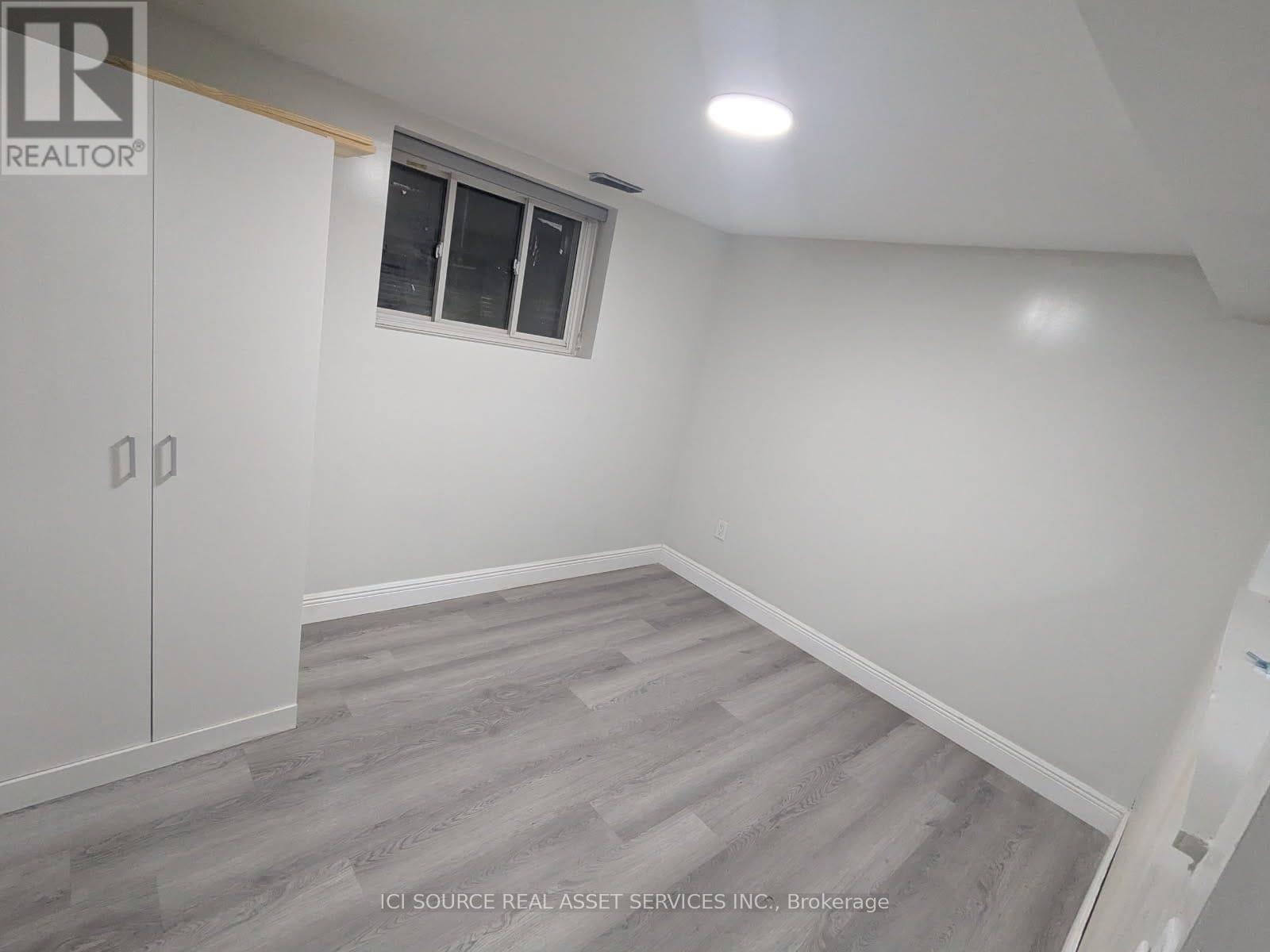 B - 6447 Culp Street, Niagara Falls, Ontario  L2G 2C2 - Photo 6 - X12611906