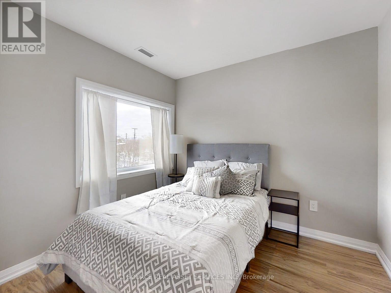 305 - 77 William Street N, Kawartha Lakes, Ontario  K9V 4A2 - Photo 5 - X12866030