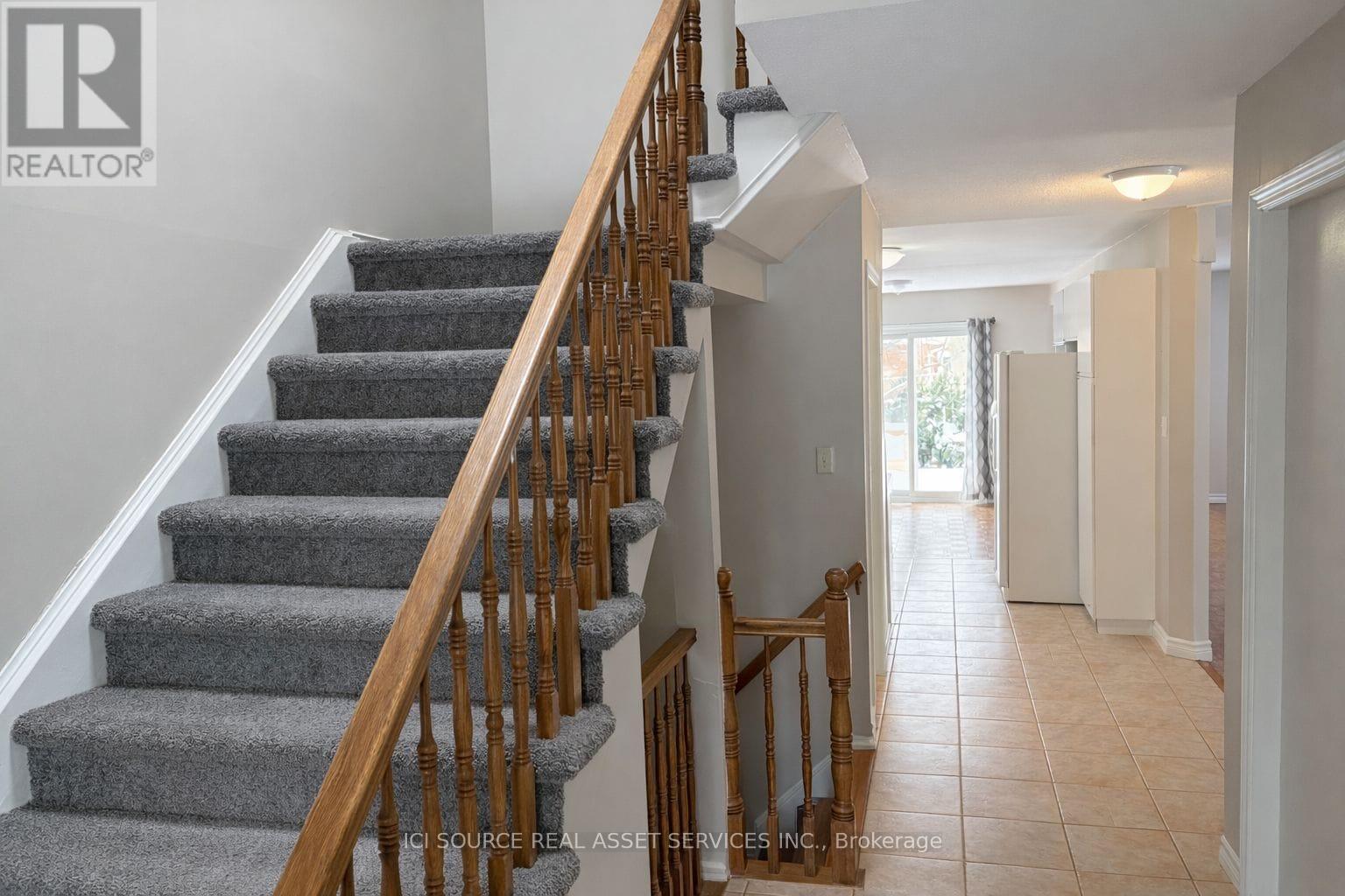 1593 Murphy Road, Sarnia, Ontario  N7S 2Z4 - Photo 2 - X12871854