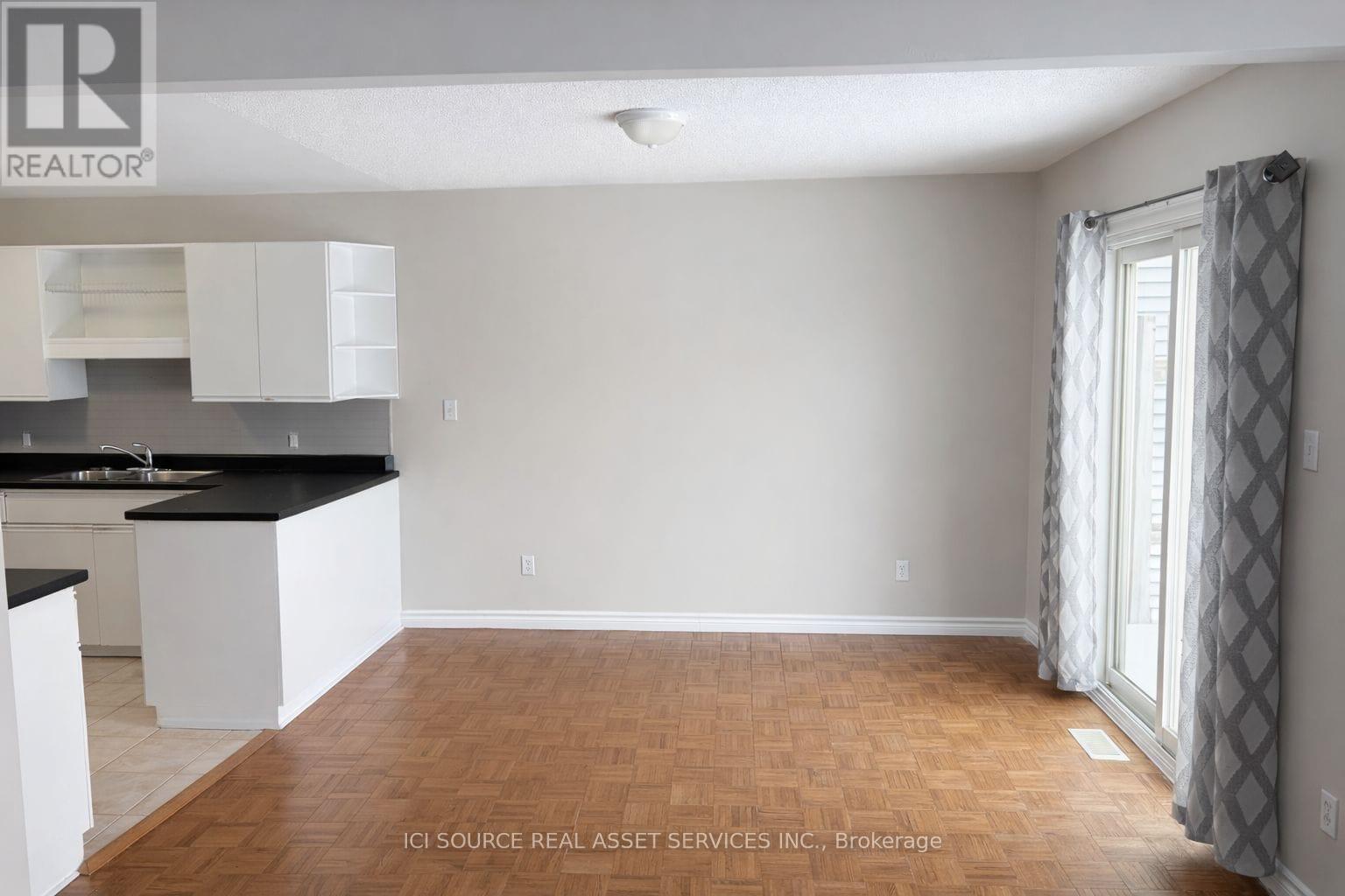 1593 Murphy Road, Sarnia, Ontario  N7S 2Z4 - Photo 9 - X12871854