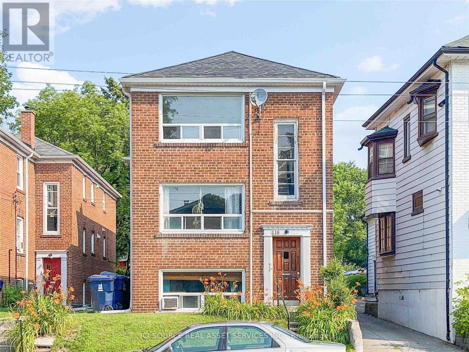 2 - 116 Eastwood Road, Toronto, Ontario  M4L 2C9 - Photo 2 - E12910716