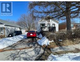 547 MONTRAVE AVENUE, Oshawa, Ontario