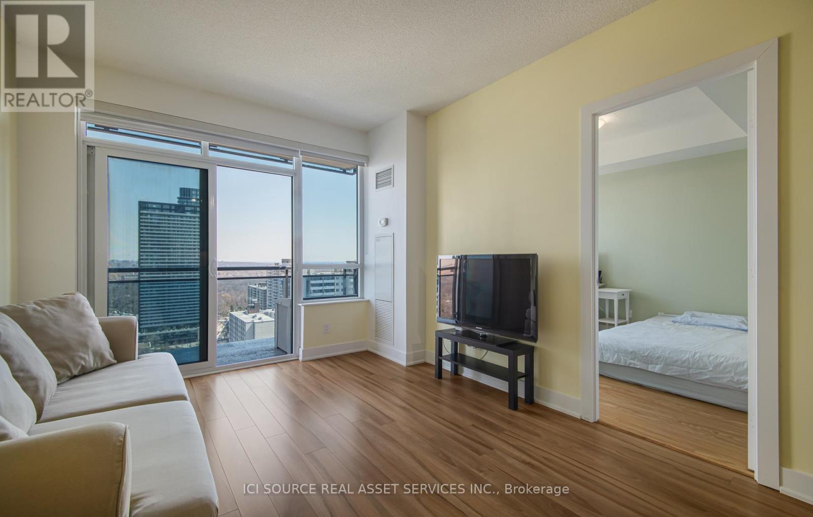 2303 - 28 Linden Street, Toronto, Ontario  M4Y 0A4 - Photo 3 - C12989140