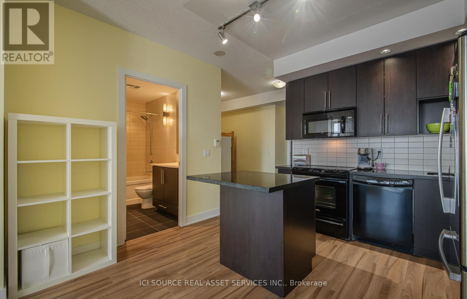 2303 - 28 Linden Street, Toronto, Ontario  M4Y 0A4 - Photo 8 - C12989140