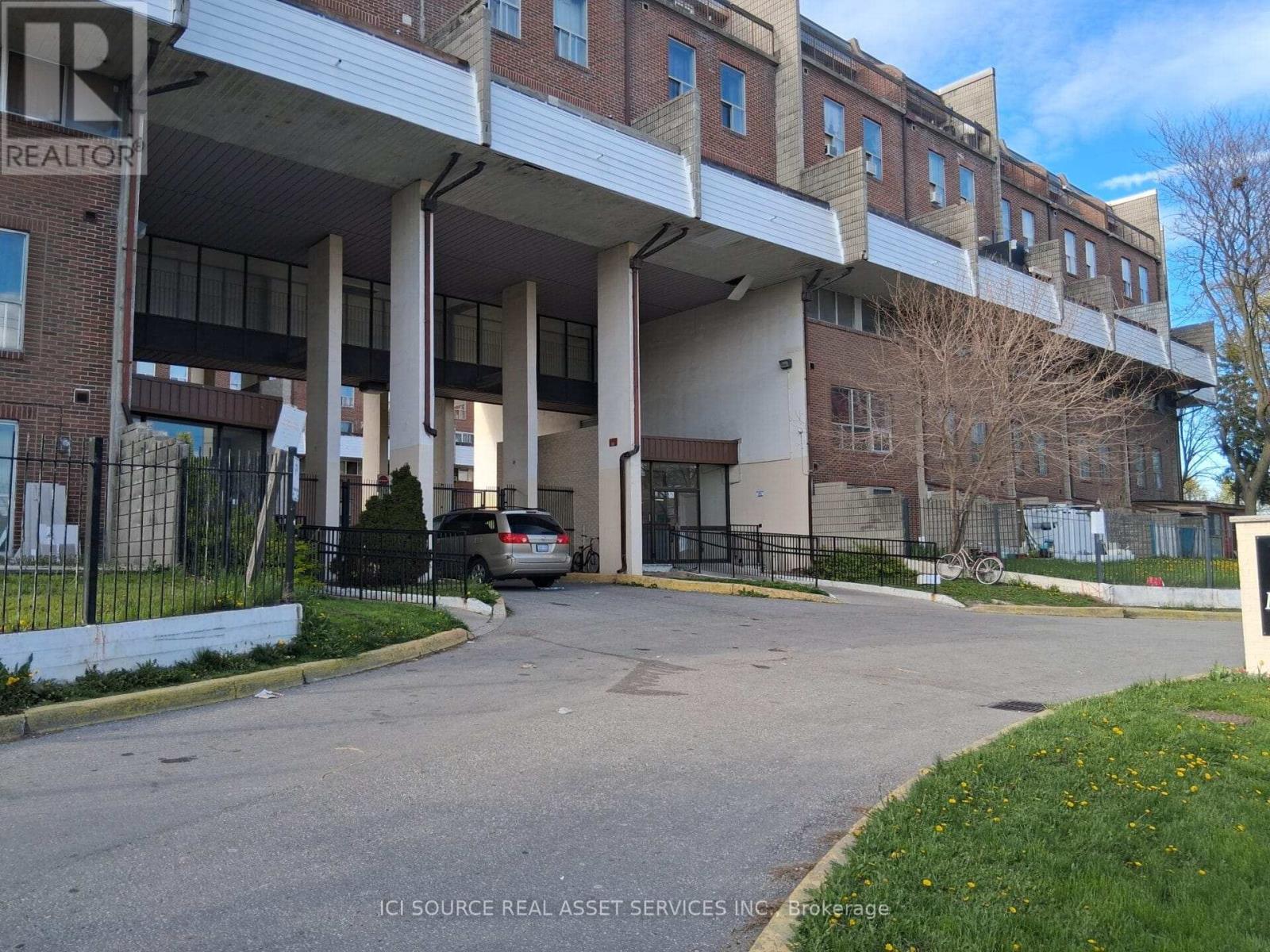 148 - 10 Eddystone Avenue, Toronto, Ontario  M3N 2T2 - Photo 4 - W13082586