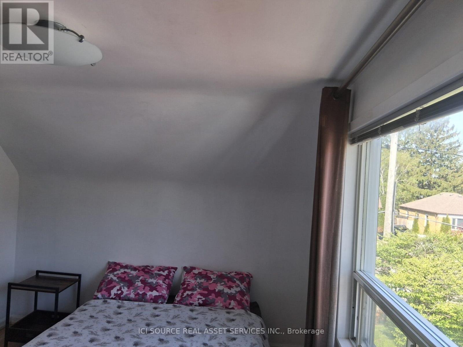 11 Ellington Drive, Toronto, Ontario  M1R 3X6 - Photo 6 - E13153390