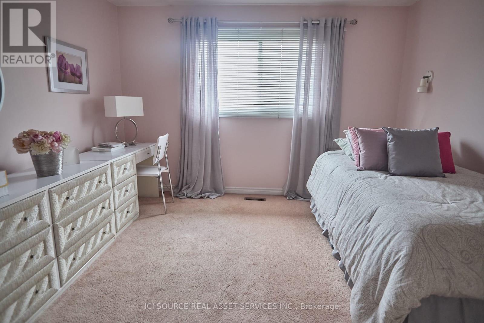 104 Almore Avenue, Toronto, Ontario  M3H 2H5 - Photo 14 - C13190182