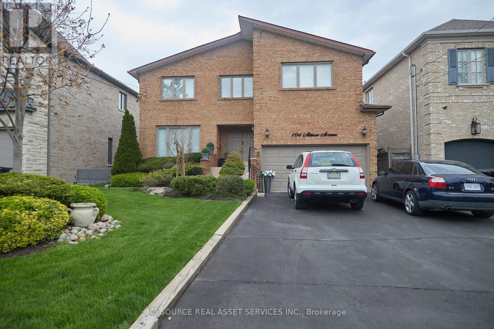 104 Almore Avenue, Toronto, Ontario  M3H 2H5 - Photo 2 - C13190182