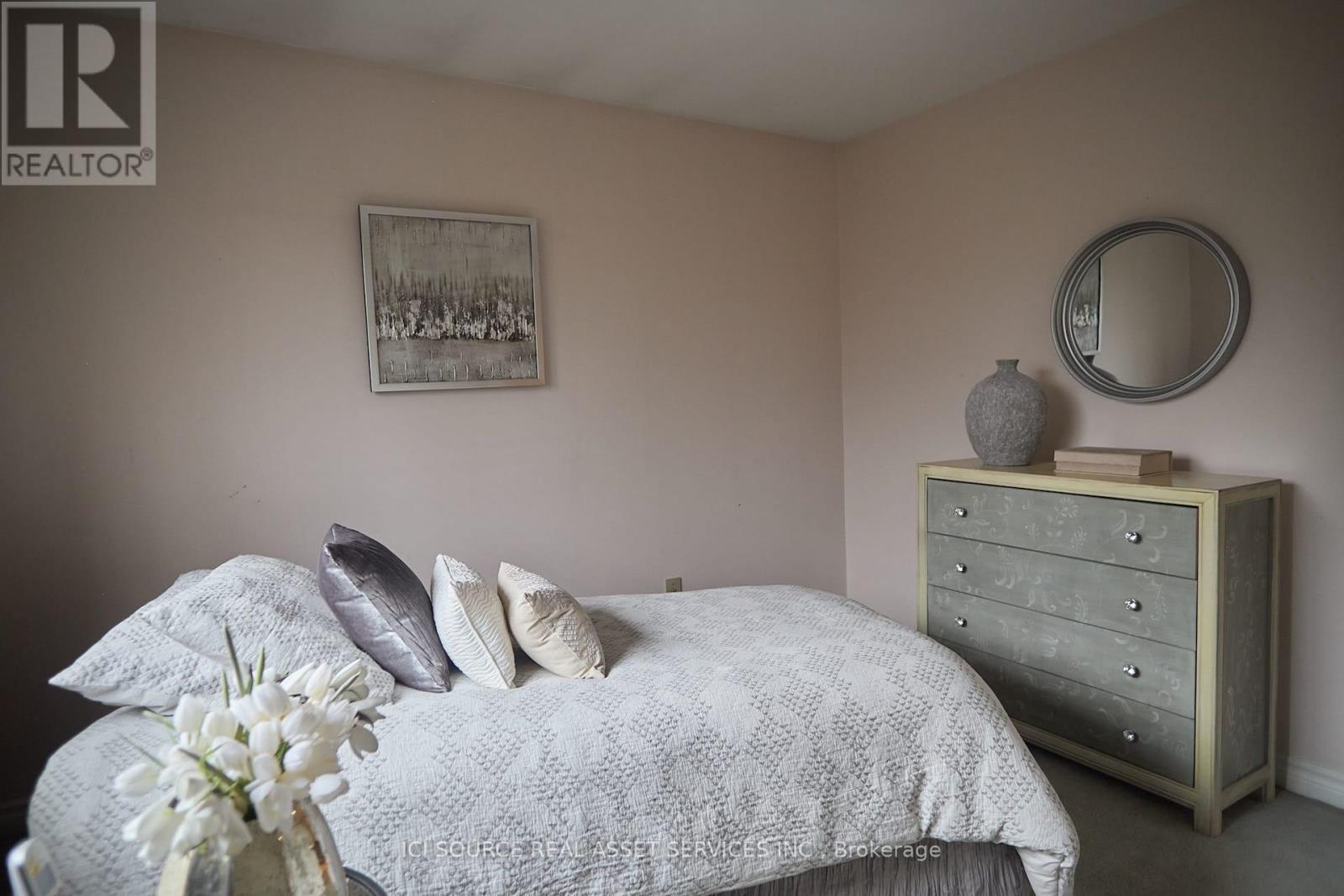 104 Almore Avenue, Toronto, Ontario  M3H 2H5 - Photo 25 - C13190182
