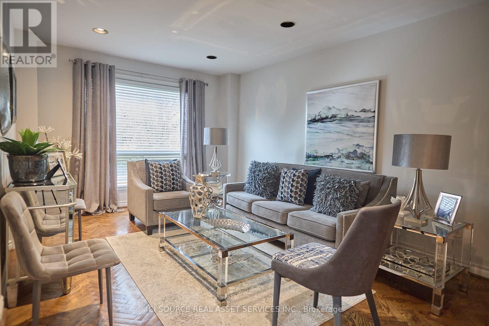 104 Almore Avenue, Toronto, Ontario  M3H 2H5 - Photo 8 - C13190182