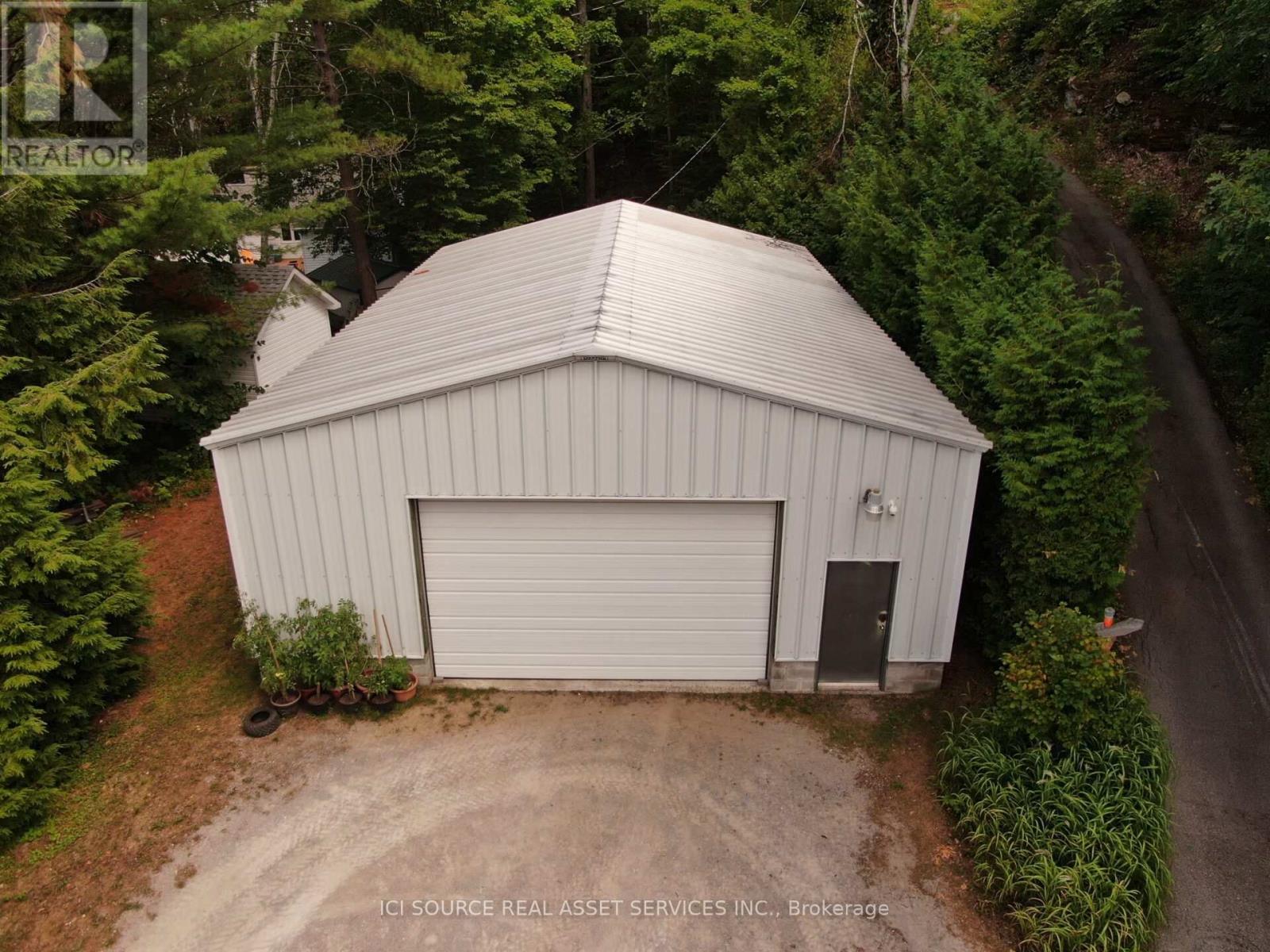 1096 Lois Lane, Minden Hills, Ontario  K0M 2L1 - Photo 10 - X13474742