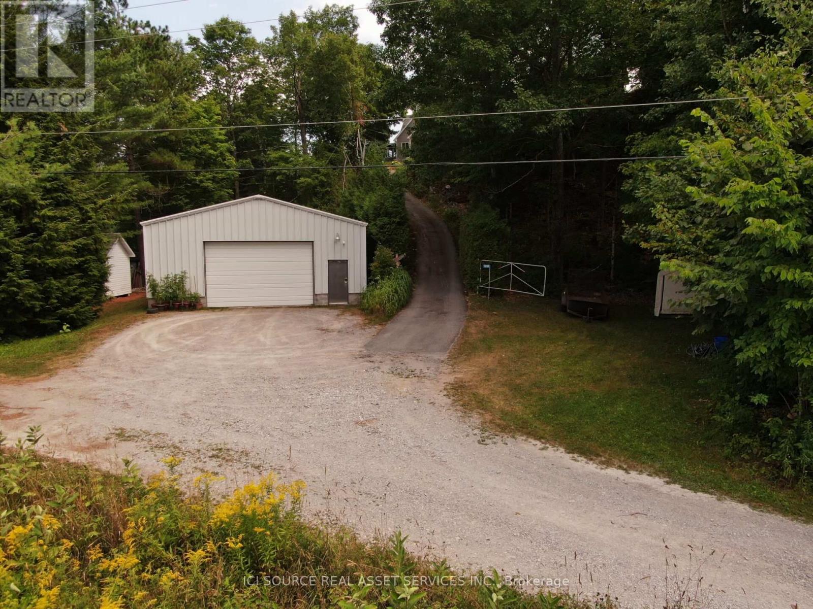 1096 Lois Lane, Minden Hills, Ontario  K0M 2L1 - Photo 11 - X13474742