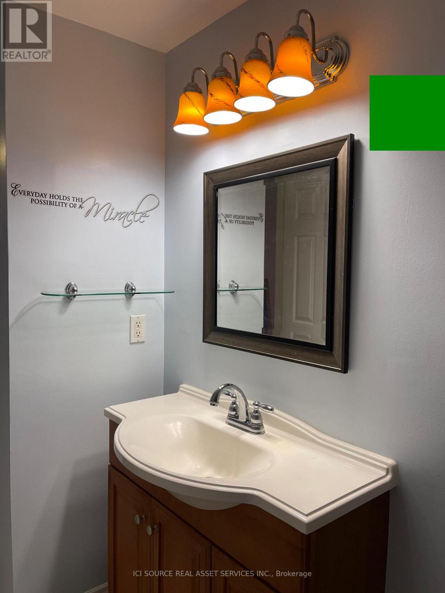 12c Sonnet Crescent, Ottawa, Ontario  K2H 8W7 - Photo 11 - X13492262