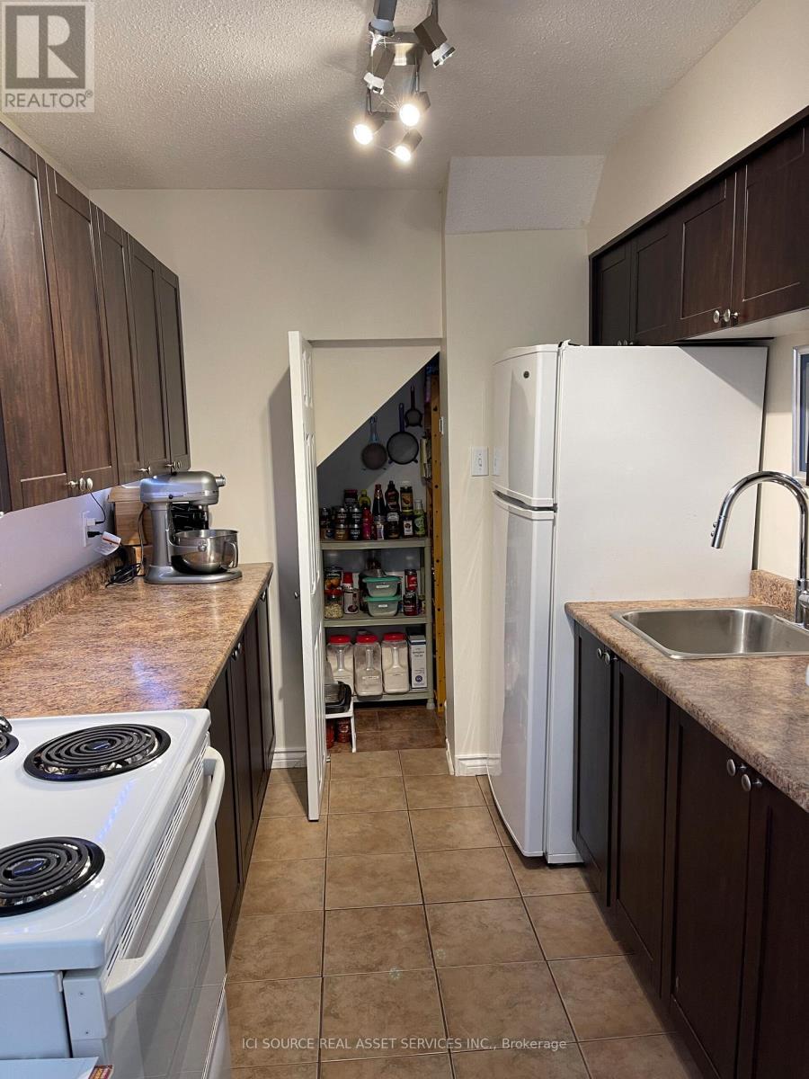 12c Sonnet Crescent, Ottawa, Ontario  K2H 8W7 - Photo 7 - X13492262
