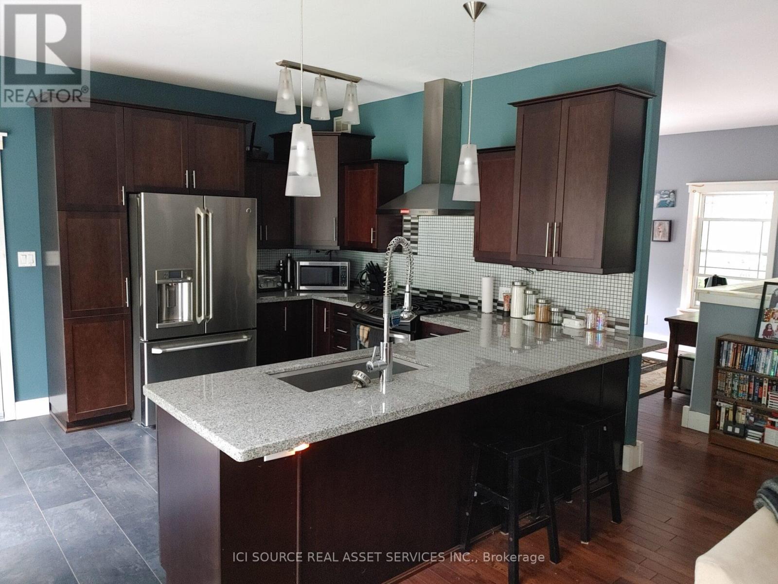 2932 Pinecone Trail, Severn, Ontario  L0K 2B0 - Photo 10 - S13508308