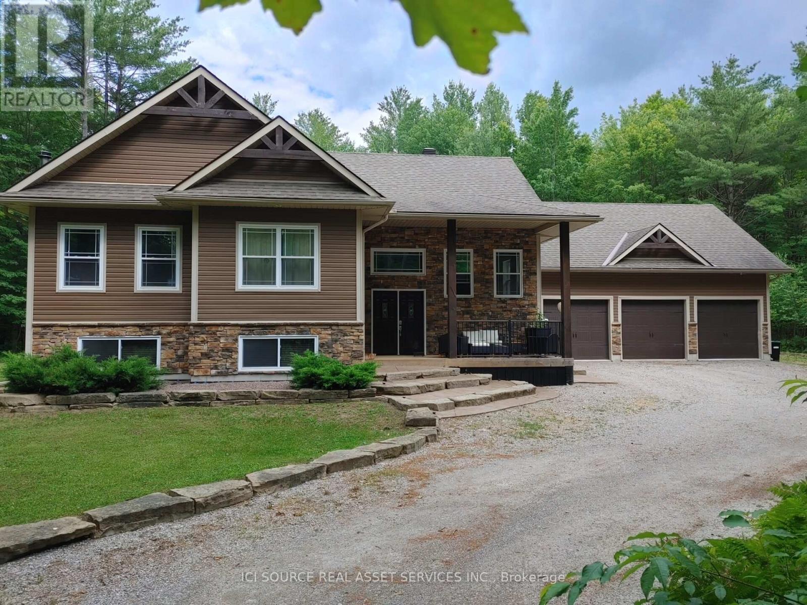 2932 Pinecone Trail, Severn, Ontario  L0K 2B0 - Photo 2 - S13508308