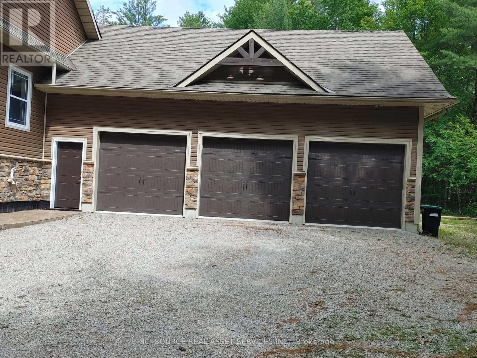 2932 Pinecone Trail, Severn, Ontario  L0K 2B0 - Photo 3 - S13508308