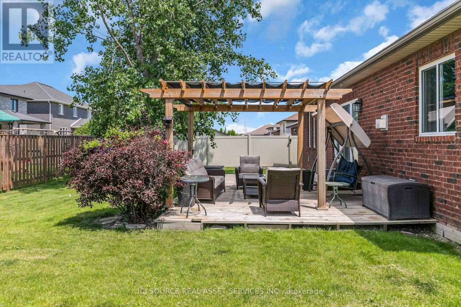 1378 Traditional Trail, Lakeshore, Ontario  N0R 1A0 - Photo 20 - X13536144