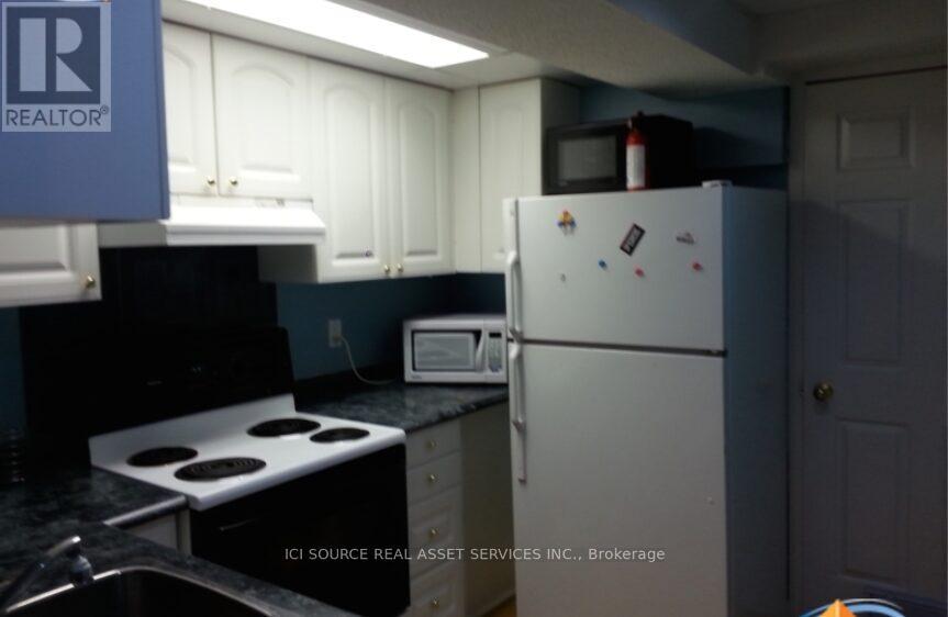 24 Mattari Court, Toronto, Ontario  M9W 7C6 - Photo 16 - W13547220