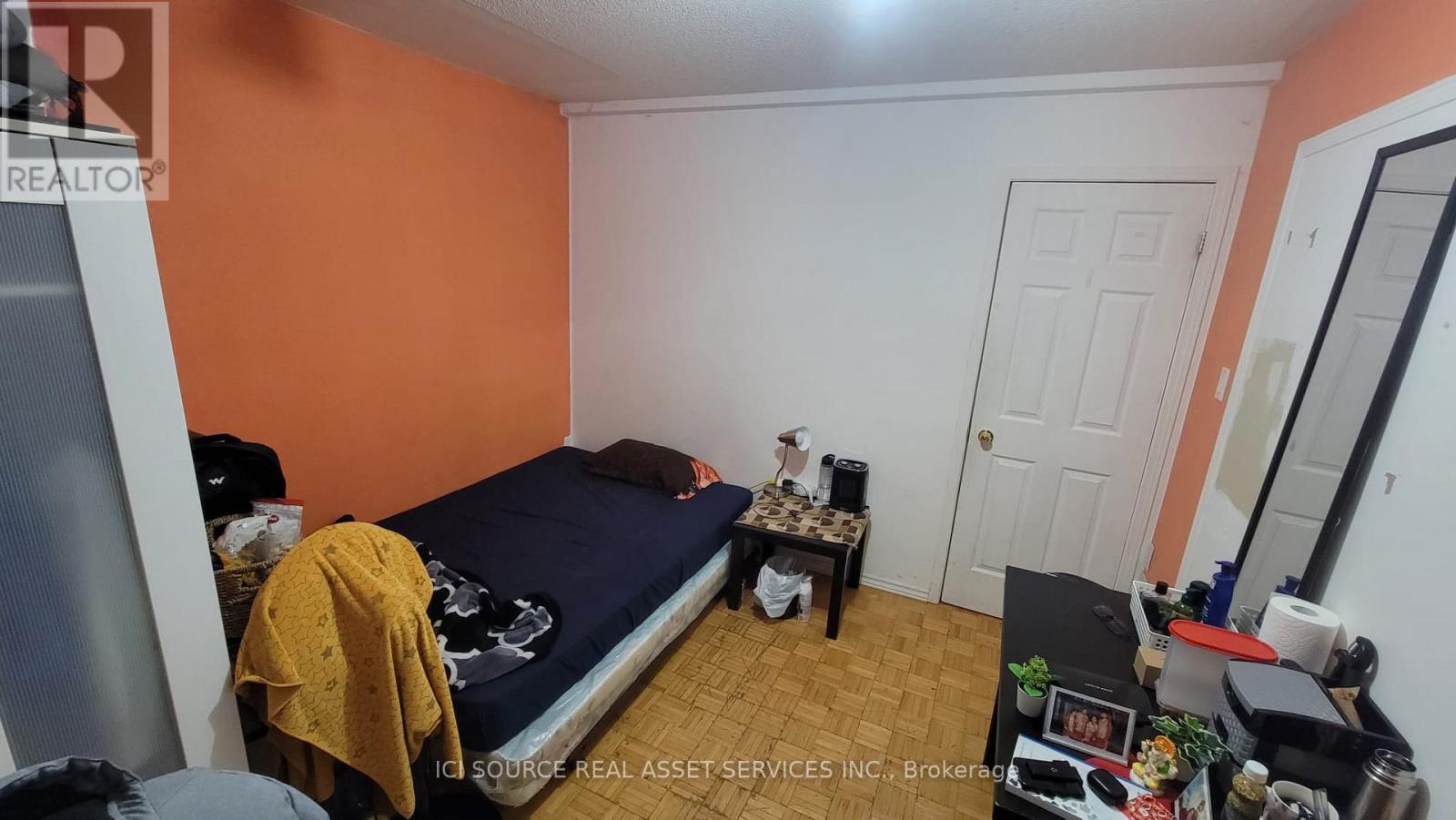 24 Mattari Court, Toronto, Ontario  M9W 7C6 - Photo 3 - W13547220