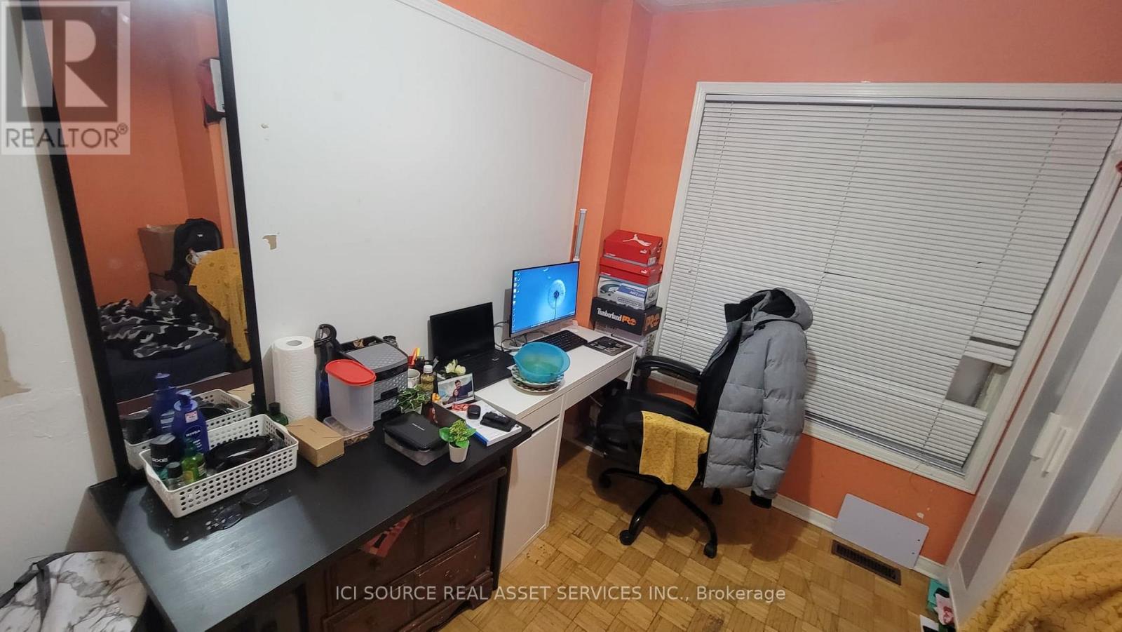 24 Mattari Court, Toronto, Ontario  M9W 7C6 - Photo 5 - W13547220