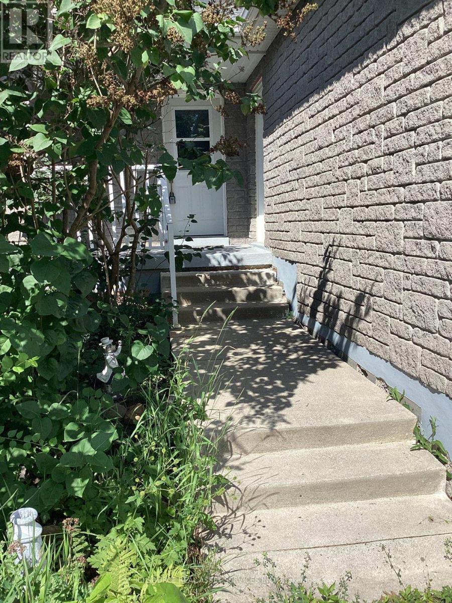 Upper - 72 Adams Street, Bradford West Gwillimbury, Ontario  L3Z 3E2 - Photo 2 - N13552660