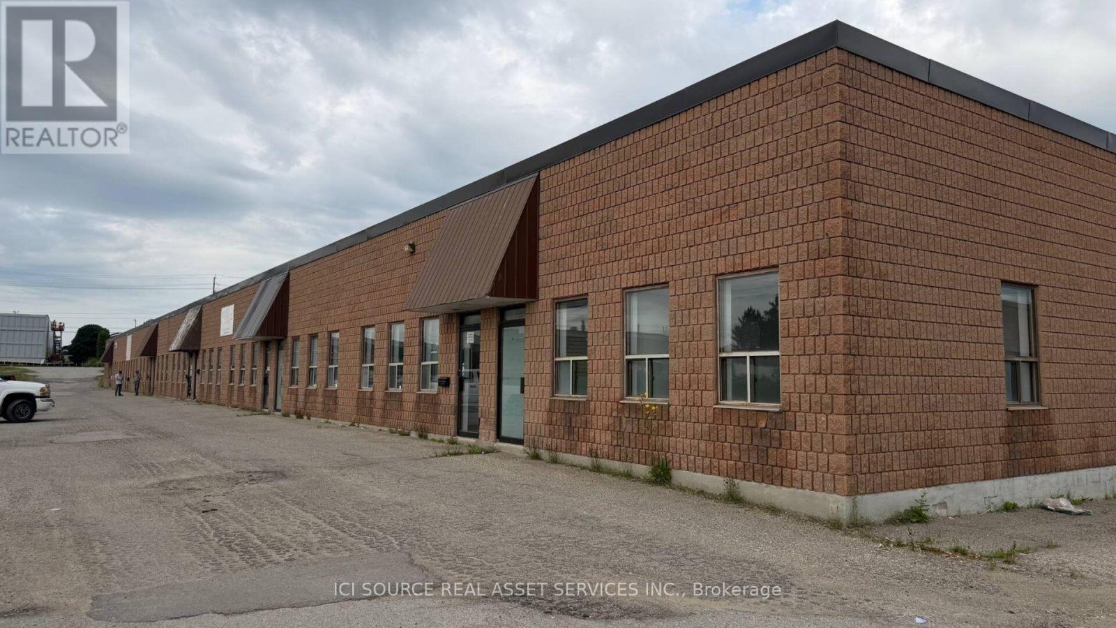 10-12 - 191 C Line, Orangeville, Ontario  L9W 3W7 - Photo 2 - W13575326