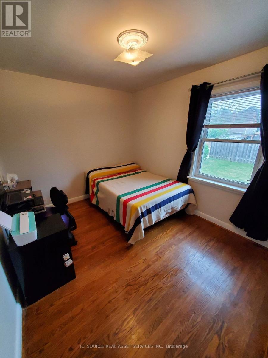 Main Floor - 412 Mountainview Drive, Milton, Ontario  L9T 1W2 - Photo 10 - W13591636