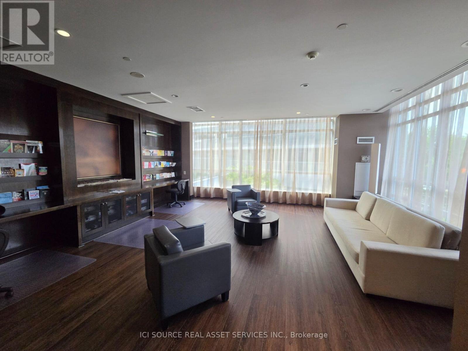 221 - 2035 Sheppard Avenue E, Toronto, Ontario  M2J 0A8 - Photo 21 - C13600970