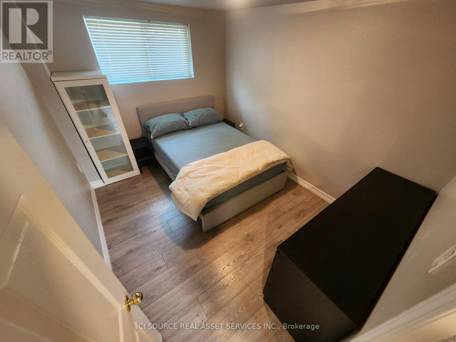 699 Castleguard Crescent, Burlington, Ontario  L7N 2W7 - Photo 24 - W13645700