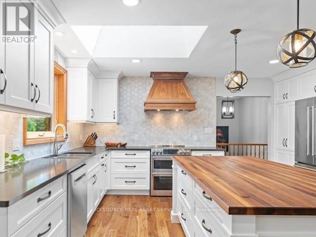 1514 Longwoods Road, Southwest Middlesex, Ontario  N0L 2N0 - Photo 6 - X13648578