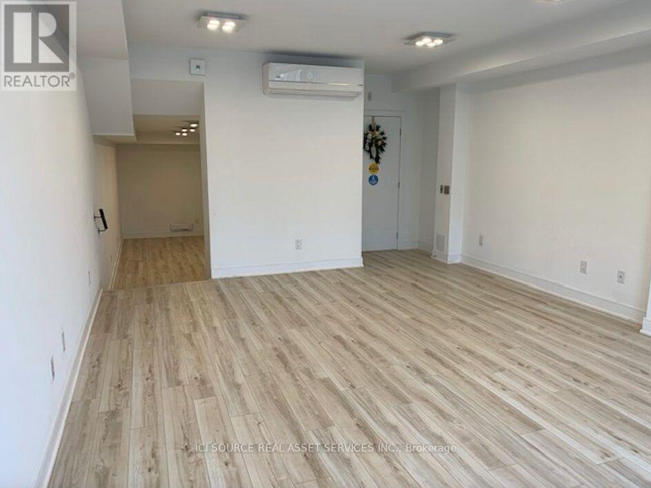 553 Lakeshore Road E, Mississauga, Ontario  L5G 0A9 - Photo 6 - W13651244