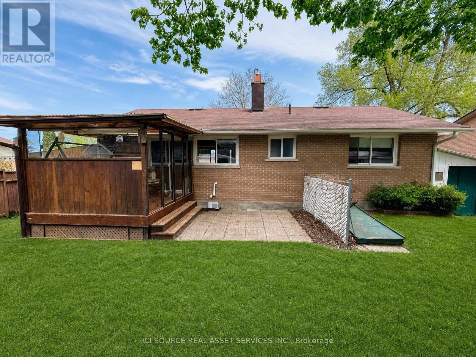 6 Orange Street, Orangeville, Ontario  L9W 2K4 - Photo 2 - W13660730
