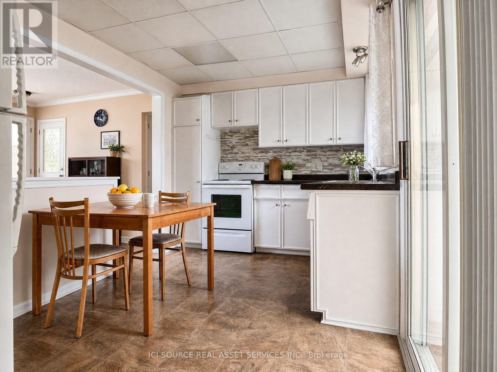 6 Orange Street, Orangeville, Ontario  L9W 2K4 - Photo 6 - W13660730