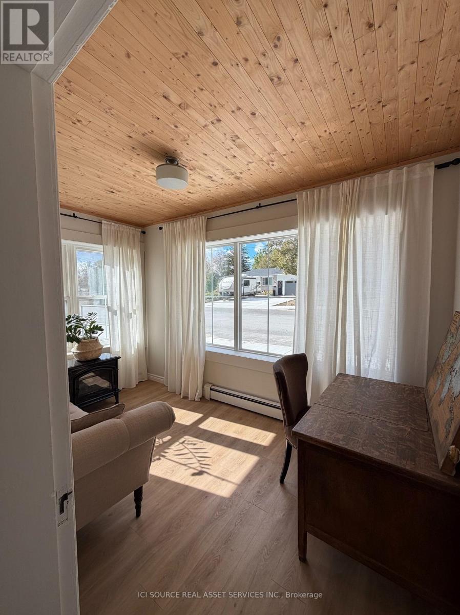 27 Arthur Street W, Minto, Ontario  N0G 1Z0 - Photo 5 - X13698980