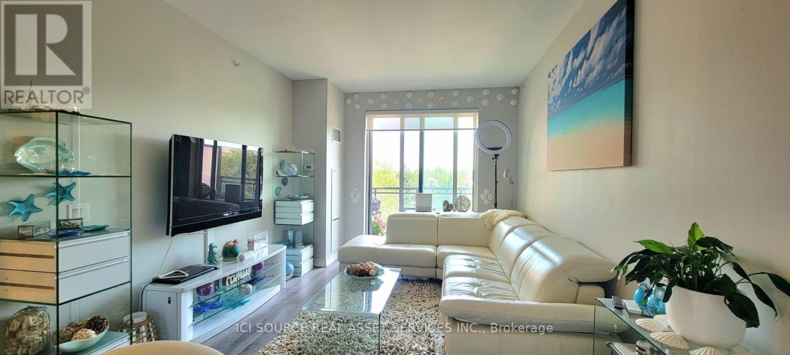 301 - 11611 Yonge Street, Richmond Hill, Ontario  L4E 1G2 - Photo 2 - N13735130