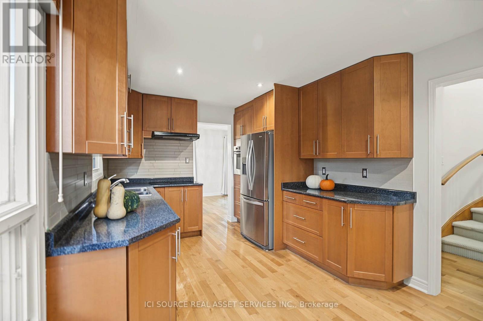 20 Kesteven Crescent, Brampton, Ontario  L6W 4E1 - Photo 10 - W13755336