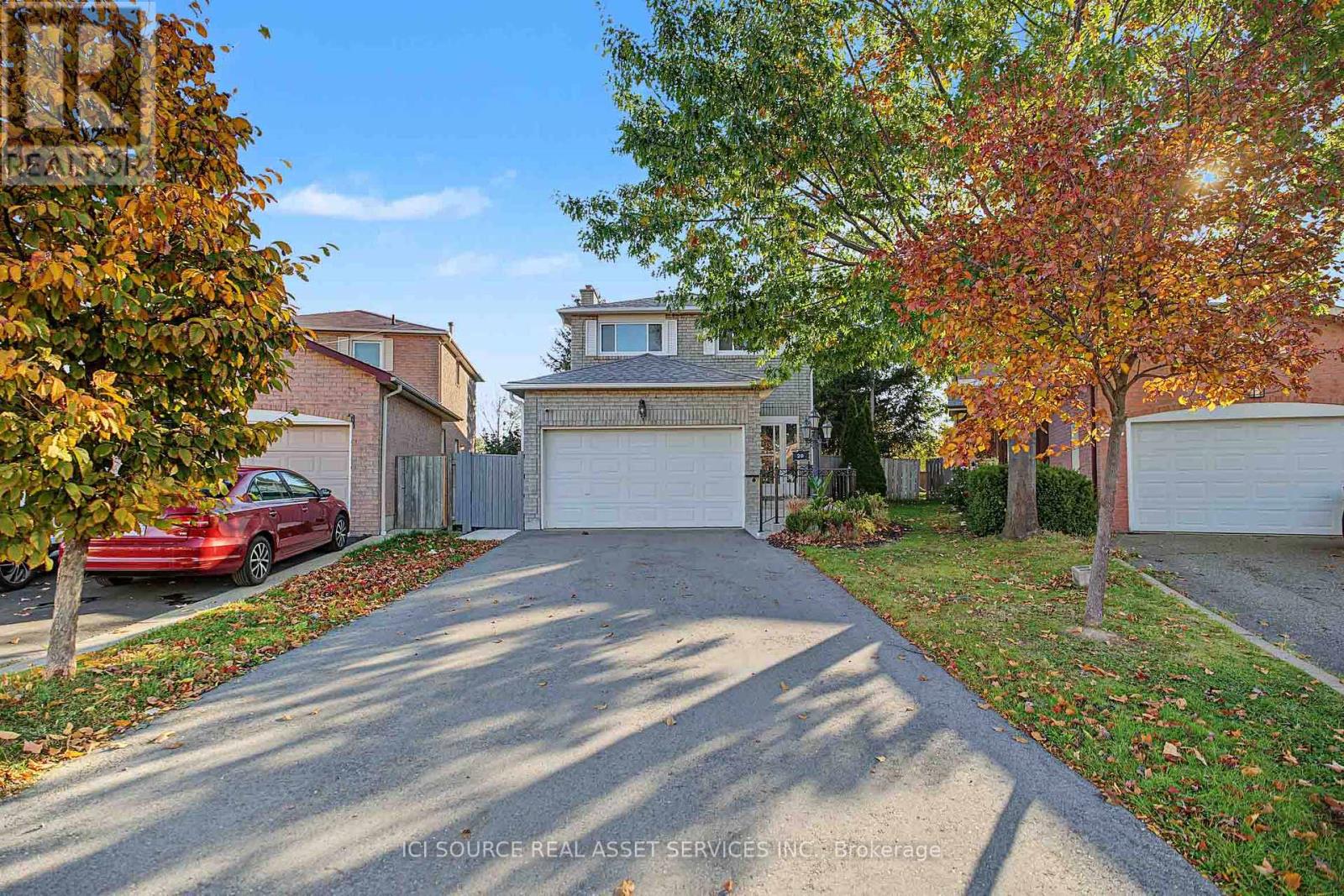 20 Kesteven Crescent, Brampton, Ontario  L6W 4E1 - Photo 2 - W13755336