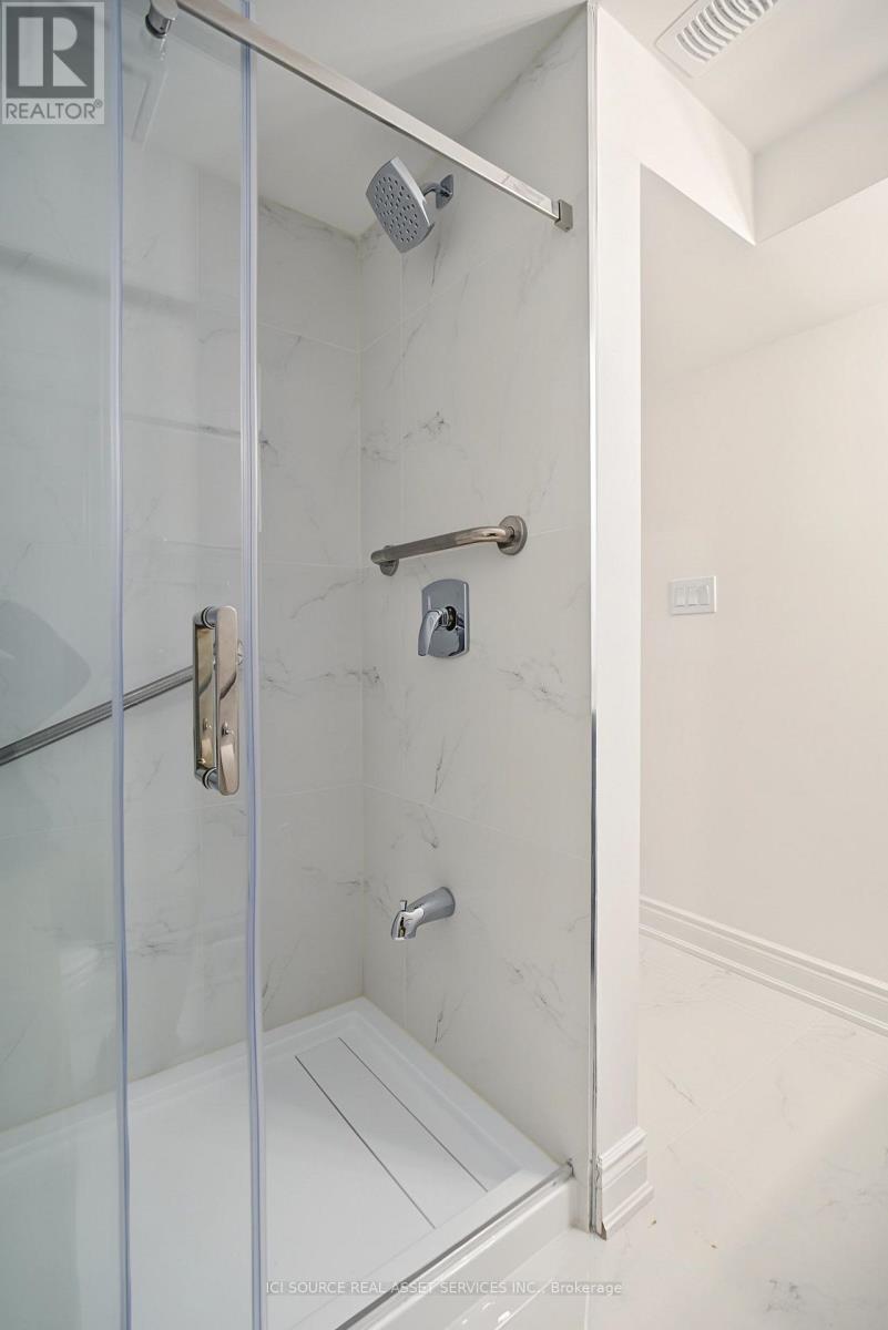 20 Kesteven Crescent, Brampton, Ontario  L6W 4E1 - Photo 34 - W13755336