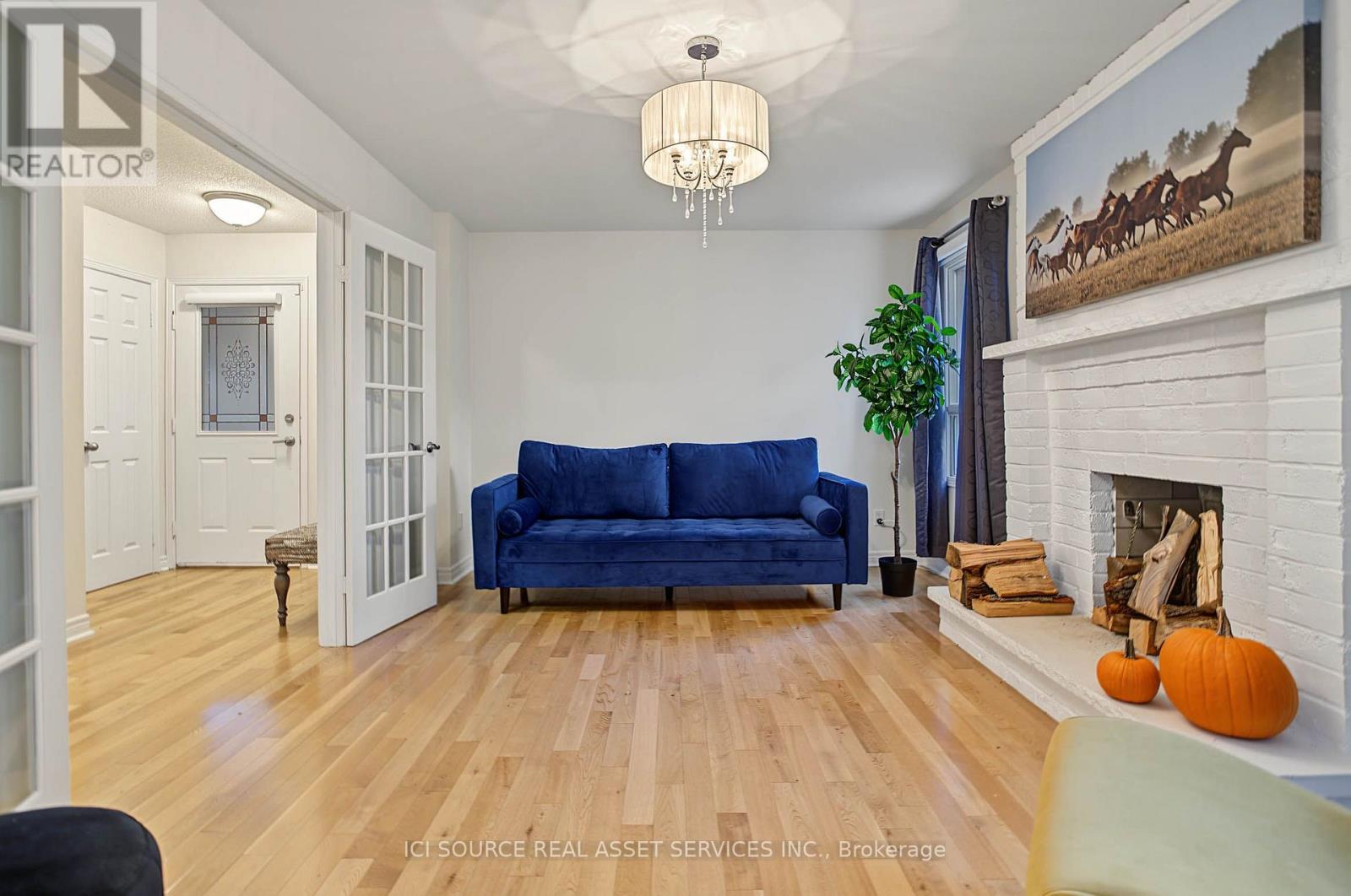 20 Kesteven Crescent, Brampton, Ontario  L6W 4E1 - Photo 6 - W13755336
