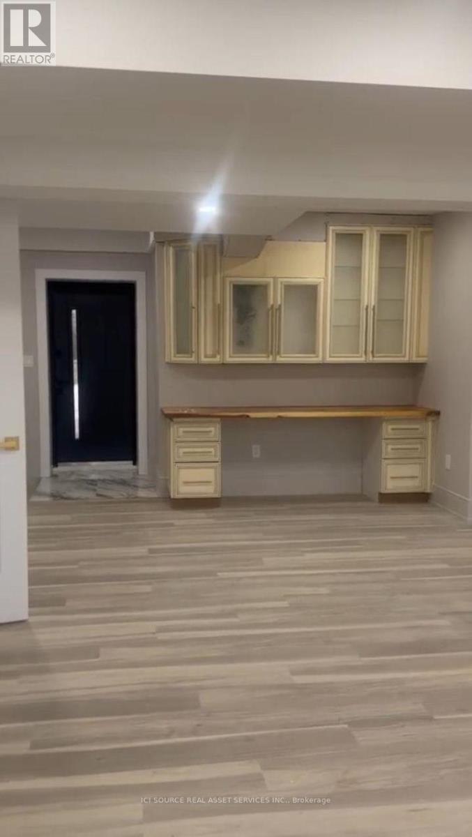 Lower - 92 Richard Lovat Court, Vaughan, Ontario  L0J 1C0 - Photo 7 - N13783768