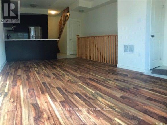 10 - 2285 Mcnab Lane, Mississauga, Ontario  L5J 0B3 - Photo 3 - W13783788