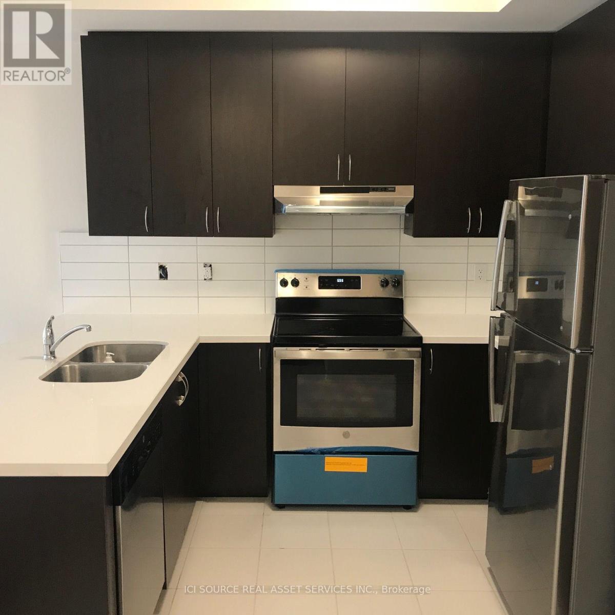 10 - 2285 Mcnab Lane, Mississauga, Ontario  L5J 0B3 - Photo 4 - W13783788
