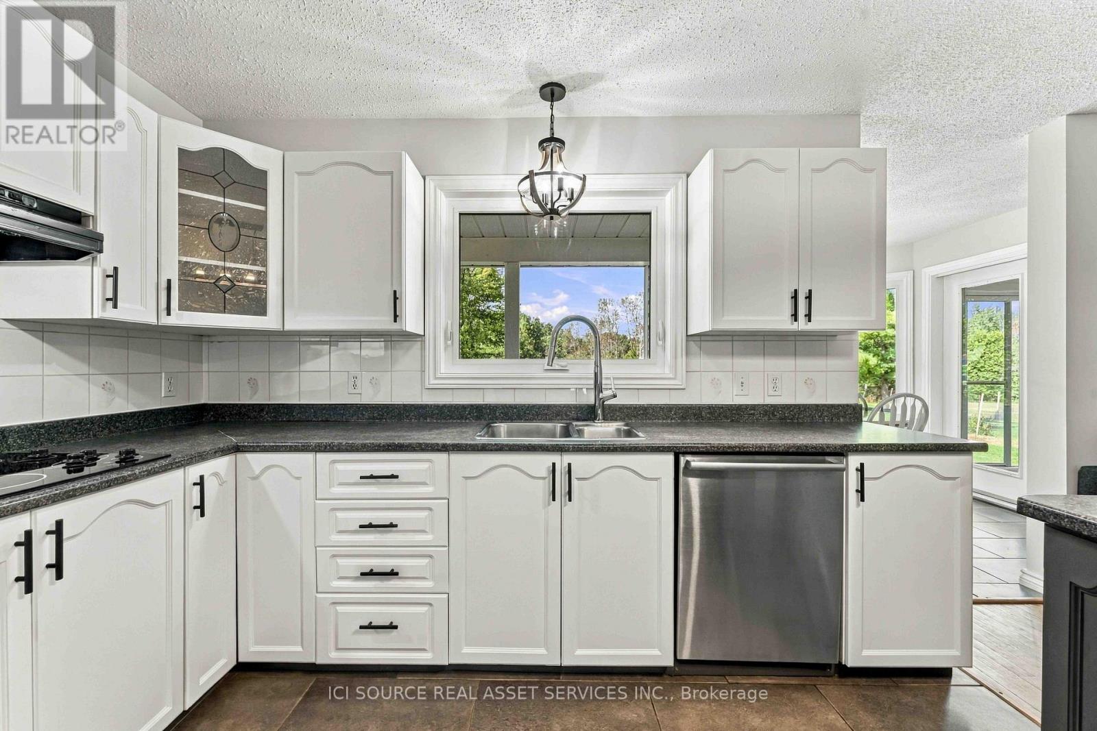 6367 Herberts Corners Road, Ottawa, Ontario  K4P 1H3 - Photo 16 - X13783810