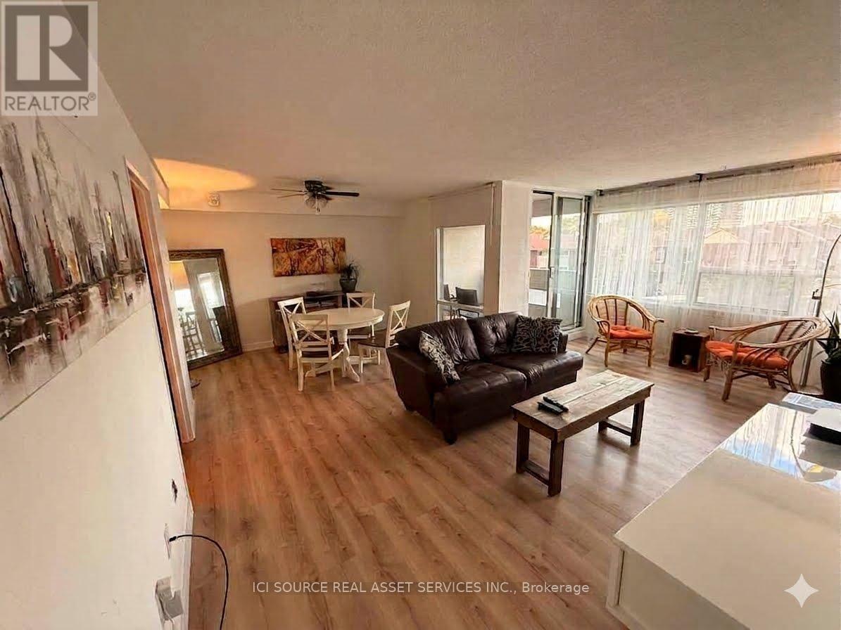 310 - 475 The West Mall, Toronto, Ontario  M9C 4Z3 - Photo 2 - W13787548