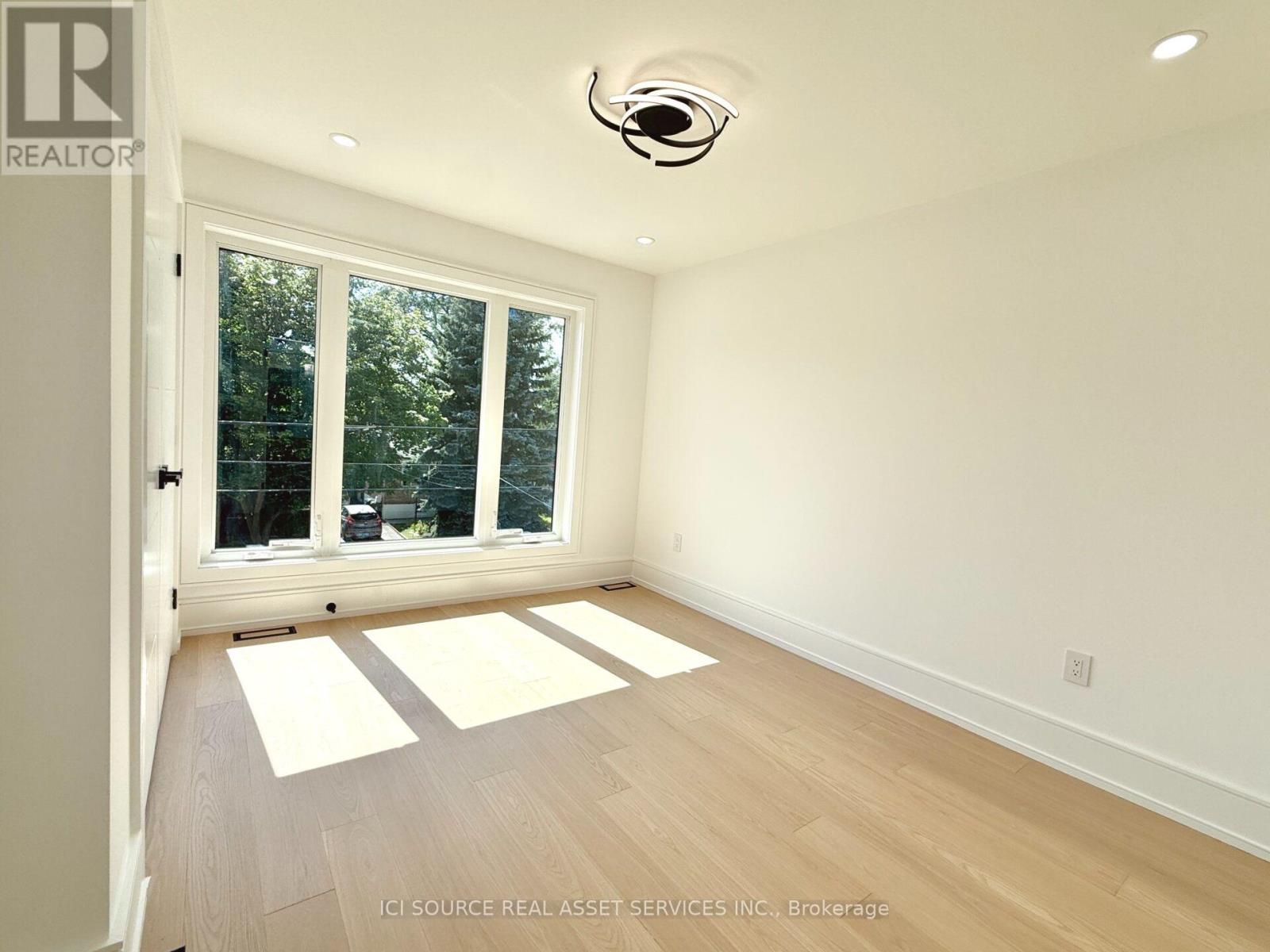 21 Vanbrugh Avenue, Toronto, Ontario  M1N 3S8 - Photo 22 - E13789412