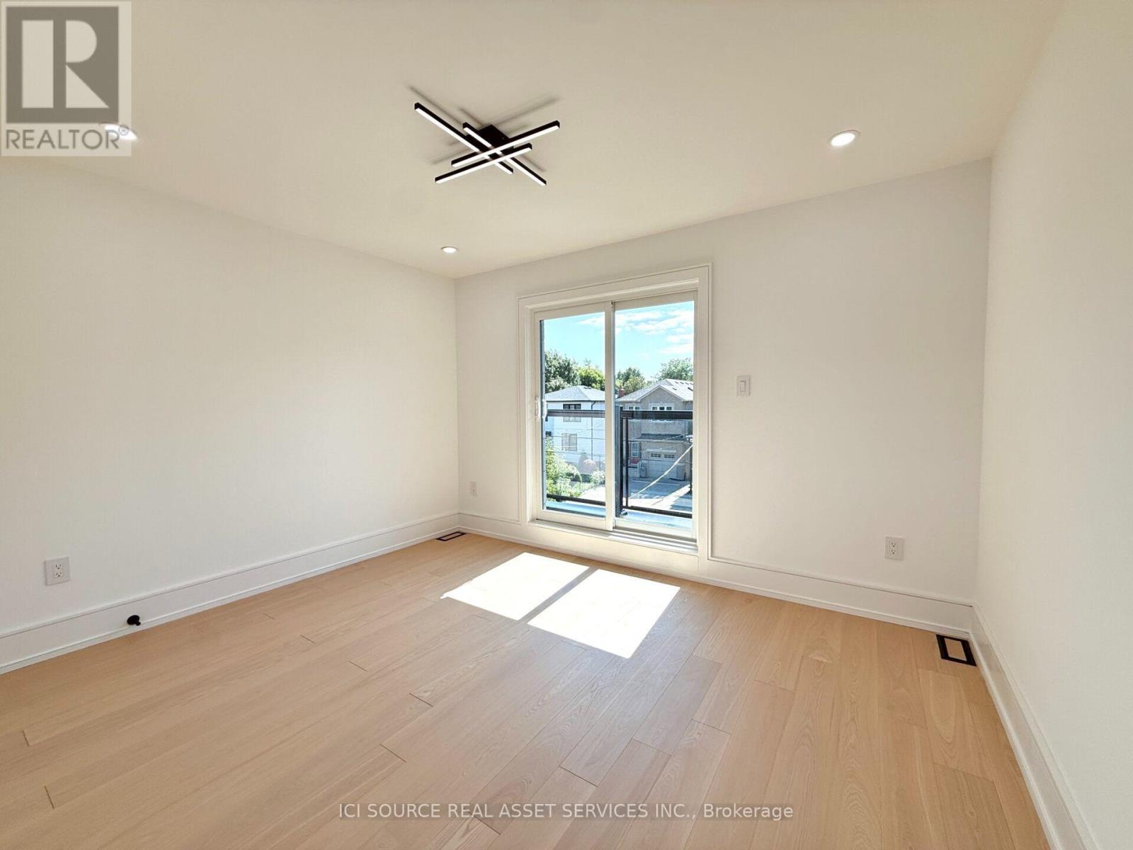 21 Vanbrugh Avenue, Toronto, Ontario  M1N 3S8 - Photo 25 - E13789412