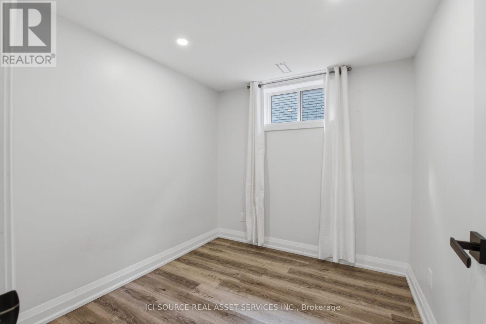 Lower - 247 Greencedar Drive, Hamilton, Ontario  L9C 6S2 - Photo 7 - X13789396